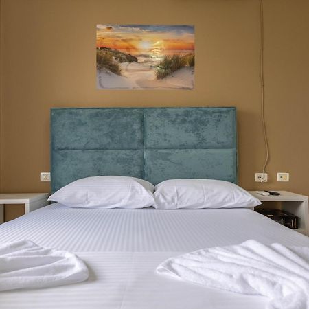 Central Garden Residence Sofia - Free Parking Ksamil Bagian luar foto