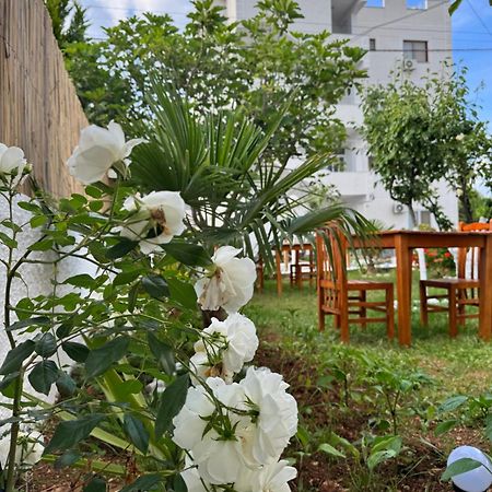 Central Garden Residence Sofia - Free Parking Ksamil Bagian luar foto