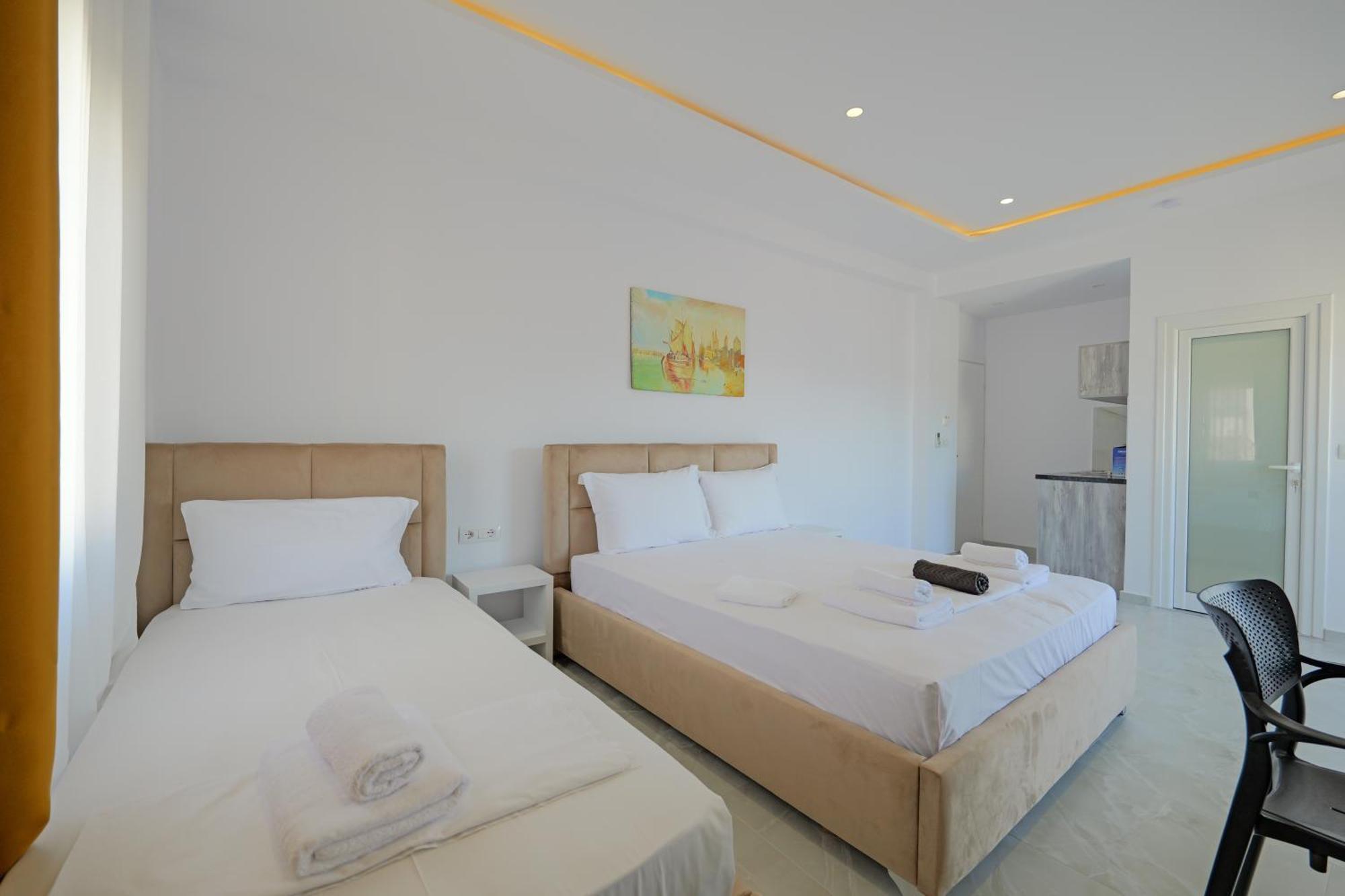 Central Garden Residence Sofia - Free Parking Ksamil Bagian luar foto