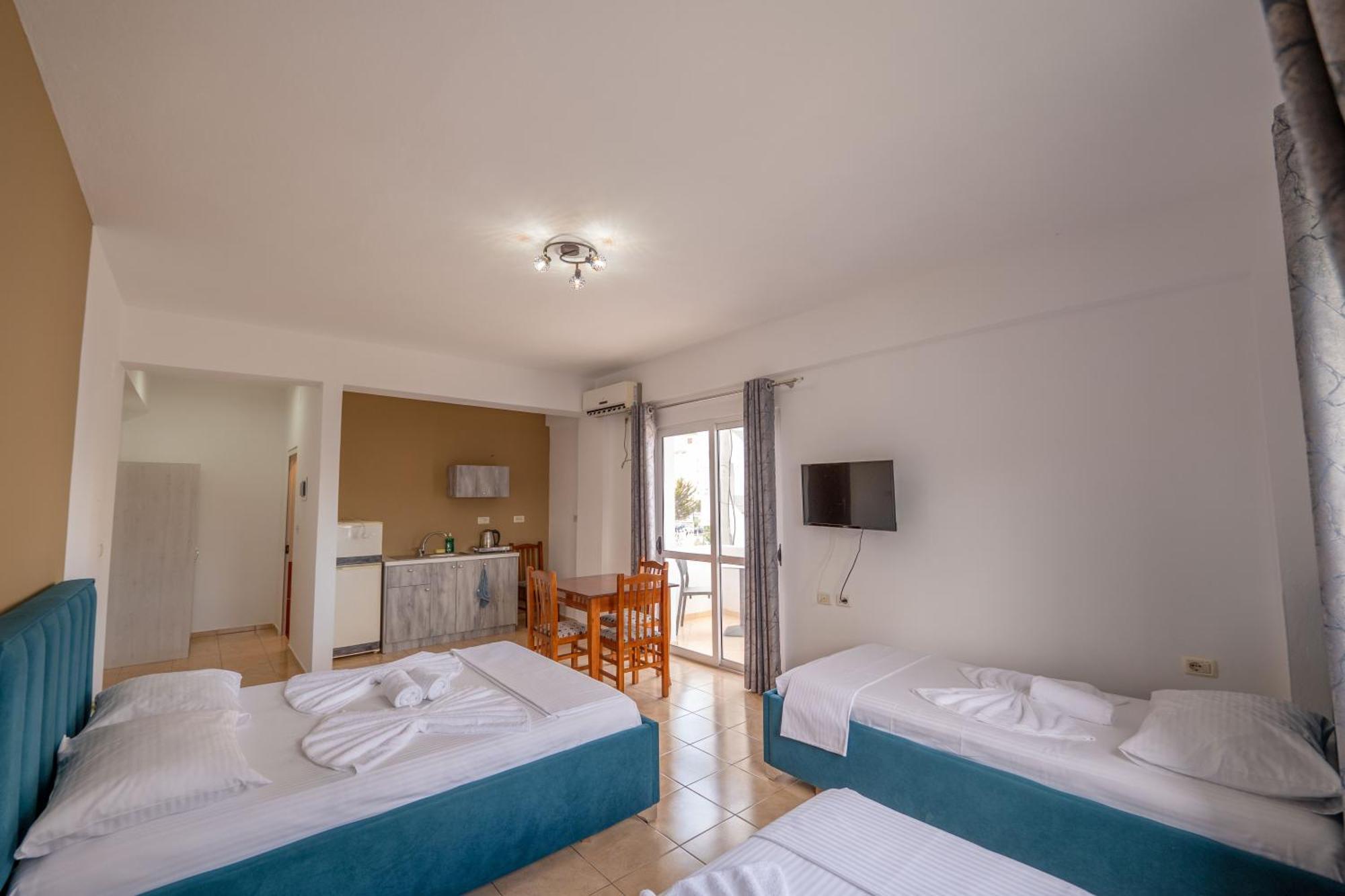 Central Garden Residence Sofia - Free Parking Ksamil Bagian luar foto